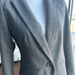 Ann Taylor gary wool blazer size 6 petite.
